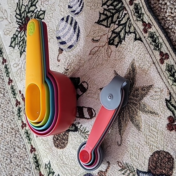 NWOT measuring cups and spoons complete sets Never used MADE BY JOIE & TRUDEAU - Picture 4 of 14